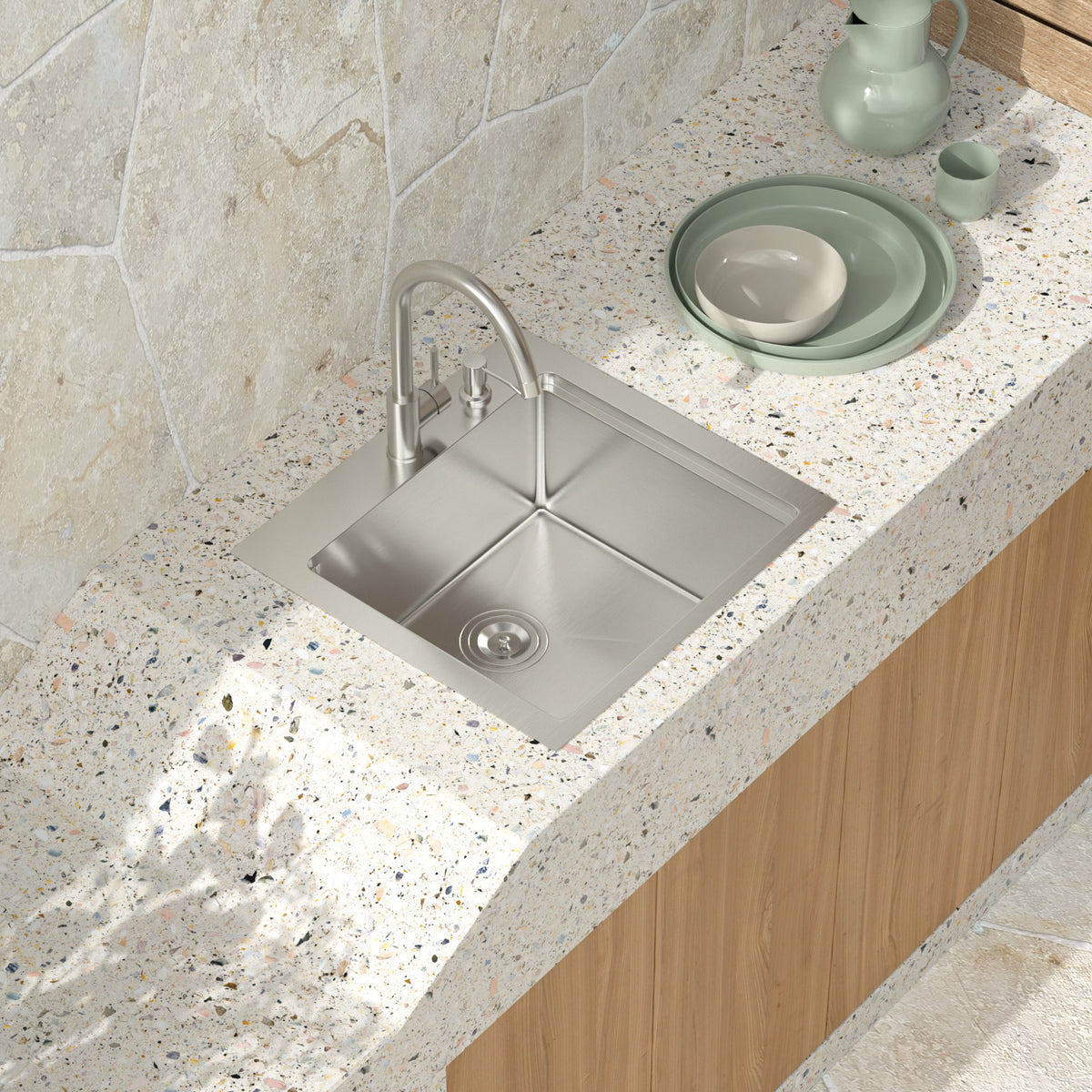 Talllor TLT-0030 outdoor sink lifestyle view
